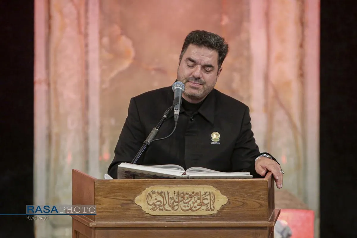 اجتماع عزاداران رهبر شهید انقلاب در حرم مطهر رضوی