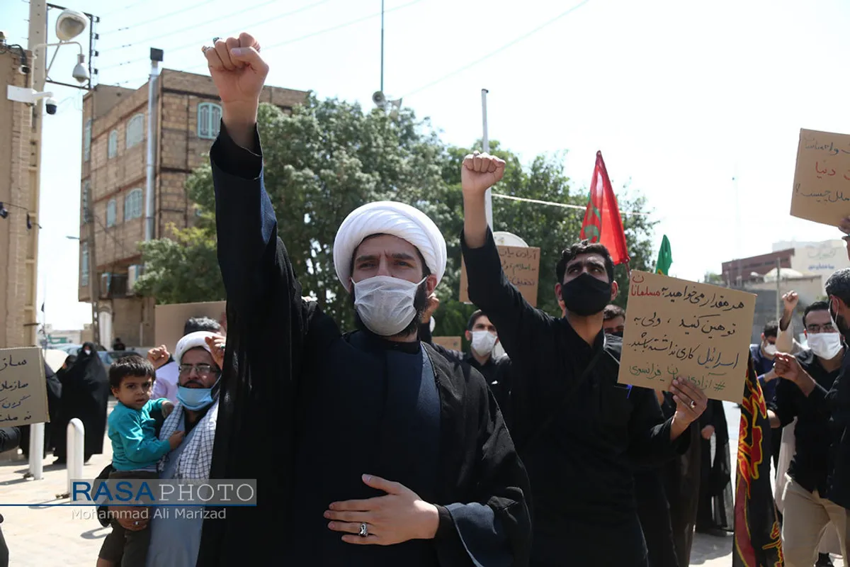 تجمع طلاب و دانشجویان در اعتراض به سکوت وزارت امور خارجه در توهین به پیامبر