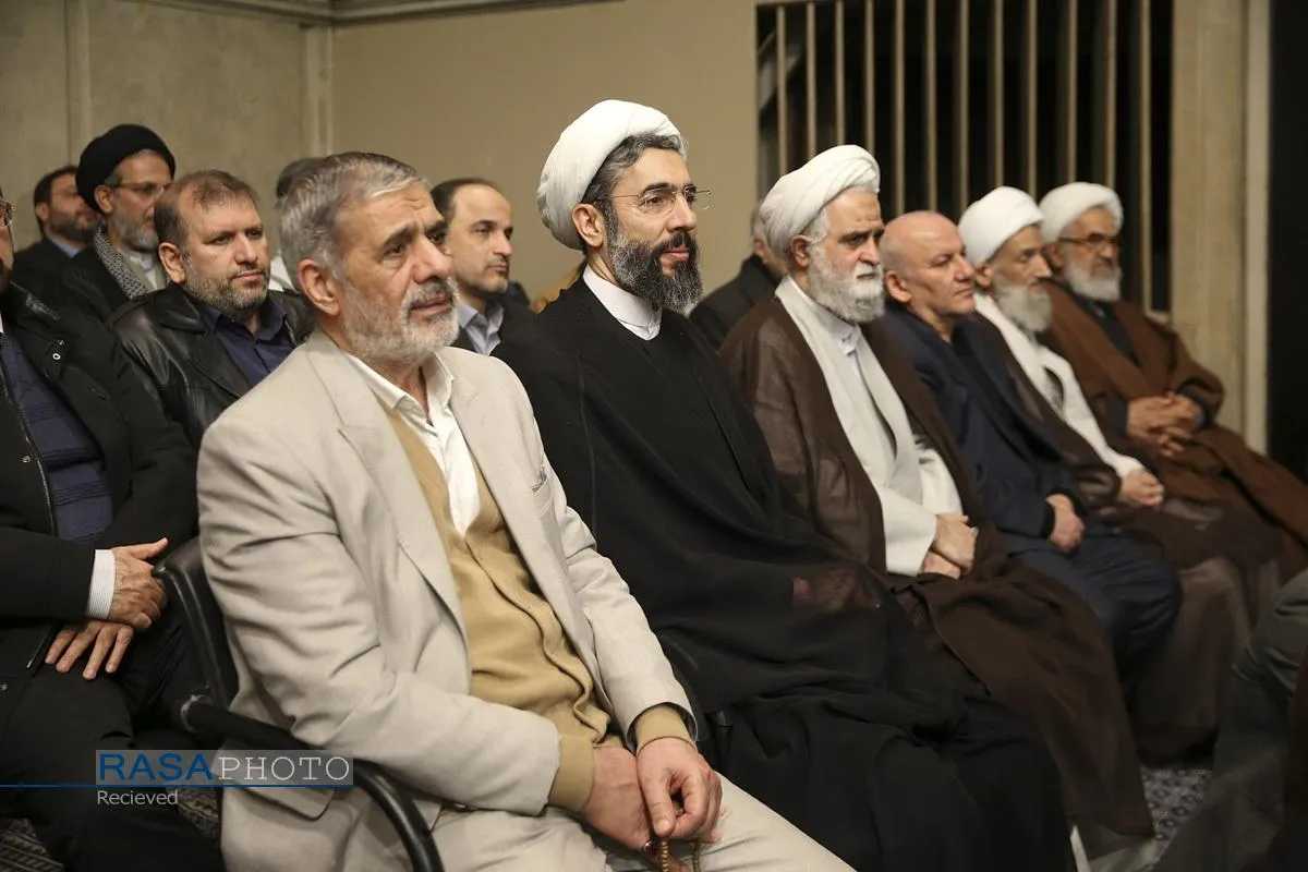دیدار اقشار مردم در آغاز دهه مبارکه فجر با رهبر معظم انقلاب