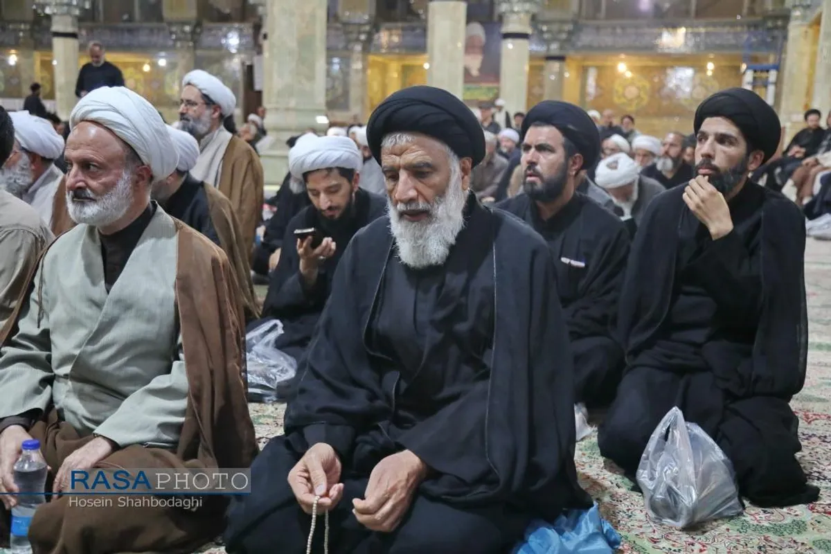 تشییع پیکر آیت&zwnj; الله نعیم آبادی در قم