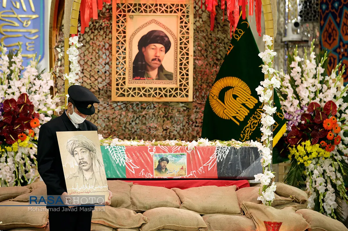 وداع با پیکر شهید نسیم افغانی در حرم مطهر رضوی&lrm;