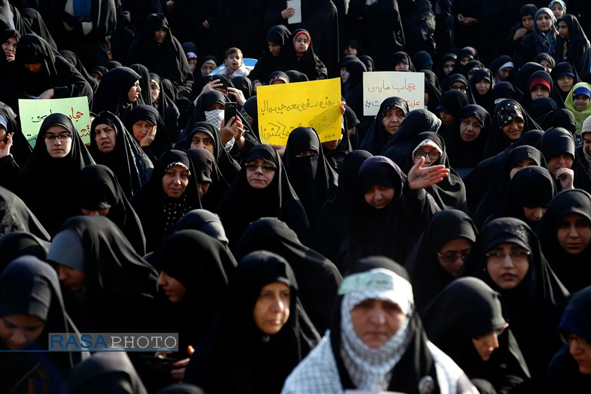 اجتماع دختران انقلاب در میدان امام حسین (ع) تهران