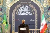 با تریبونی که به واسطه جمهوری اسلامی کسب کرده‌اید، علیه نظام سخن نگویید