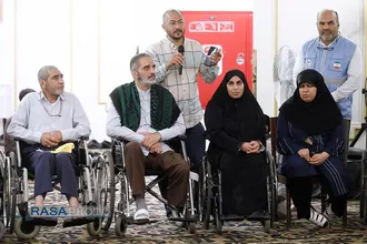 دیدار نماینده ولی&zwnj;فقیه در حج و زیارت با اعضای کاروان جانبازان در مدینه