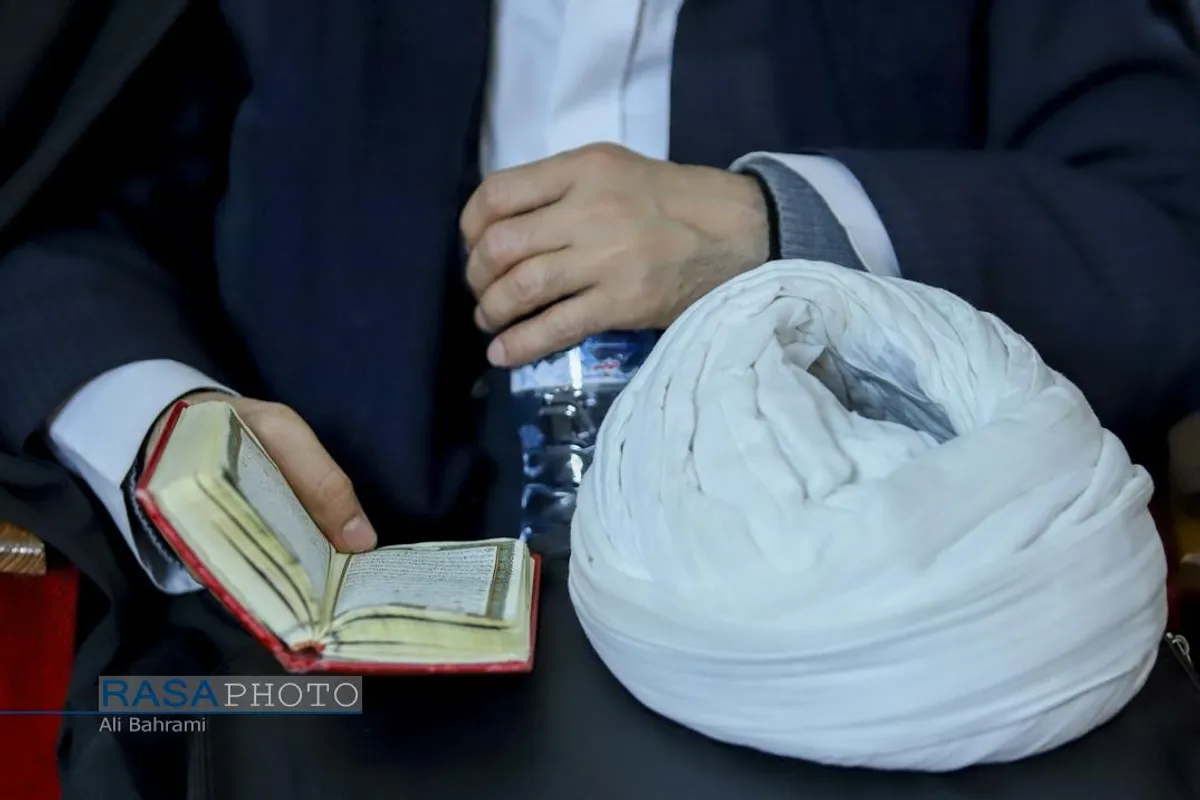 نشست صمیمی آیت الله اعرافی مدیر حوزه علمیه با اساتید و طلاب