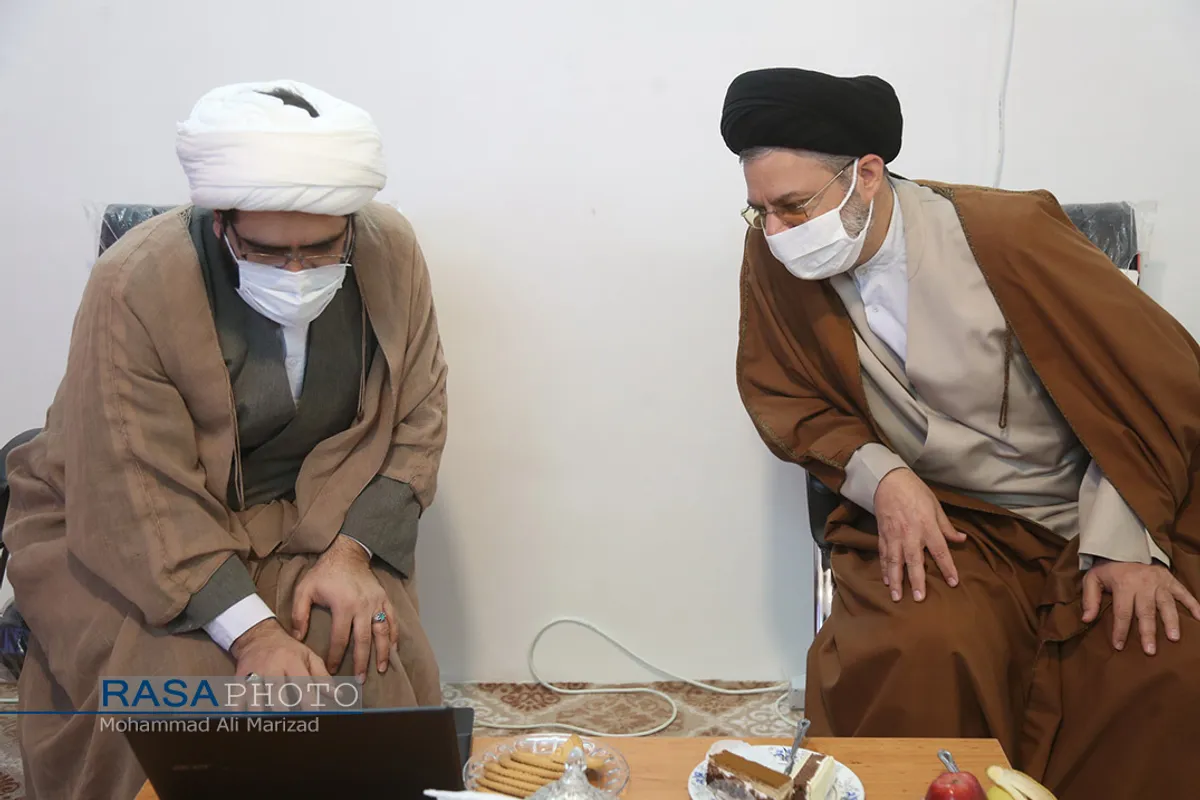 رونمایی از سایت و مجله علمی مدرسه فقهی شمس الشموس (ع)