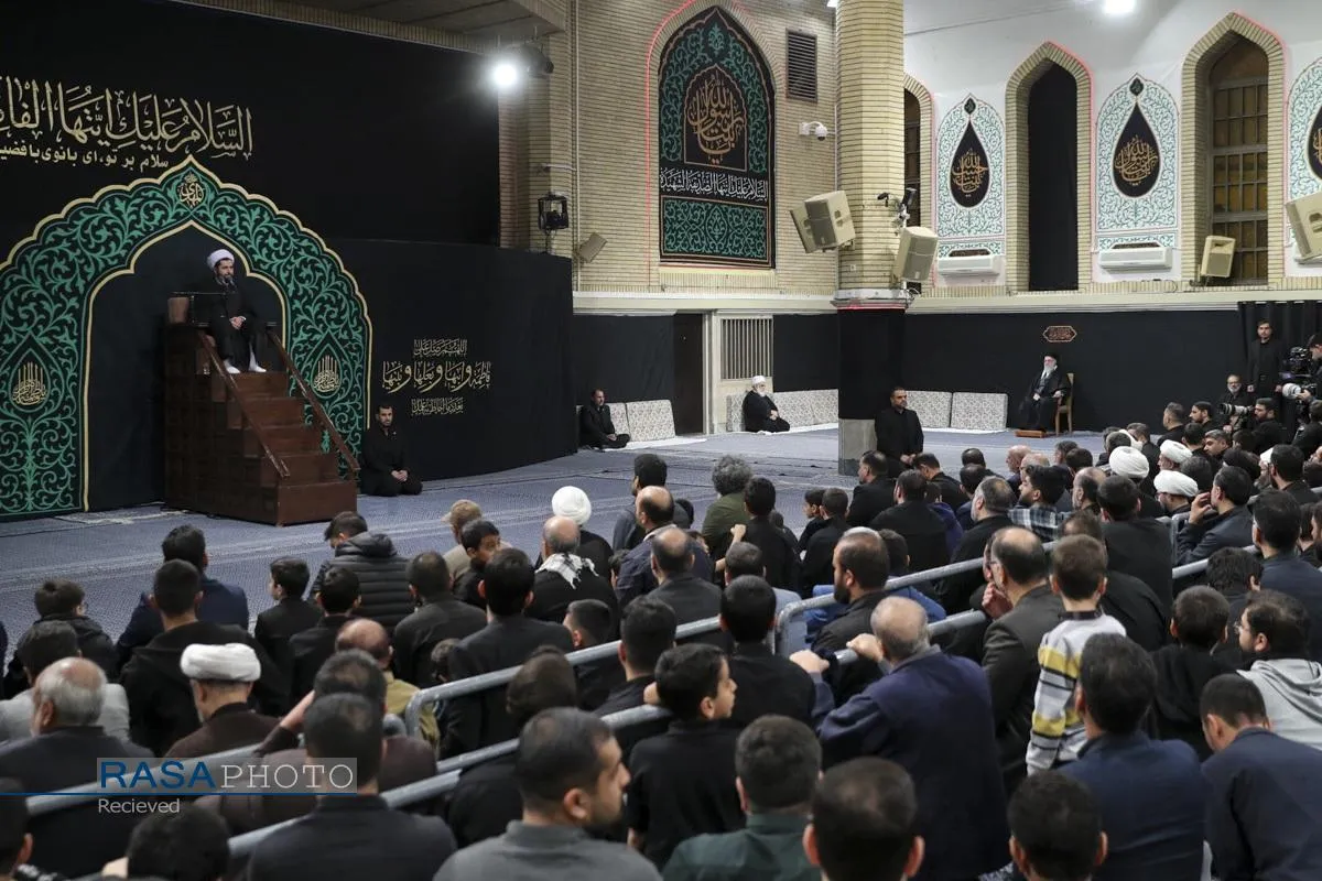 شب اول عزاداری فاطمیه ۱۴۰۴ با حضور رهبر معظم انقلاب
