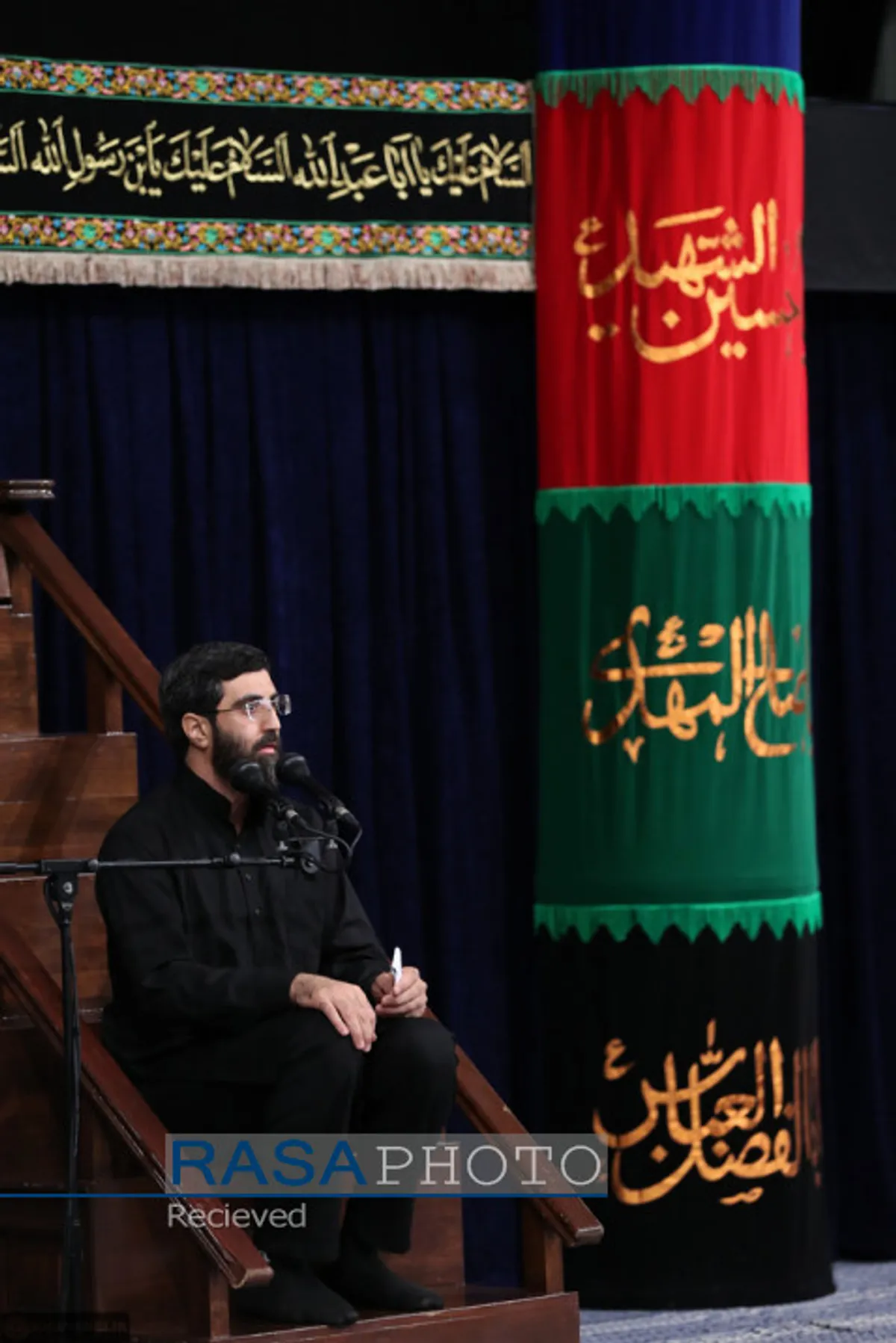 اولین شب مراسم عزاداری حضرت اباعبدالله الحسین (علیه السلام) در حسینیه امام خمینی (ره)