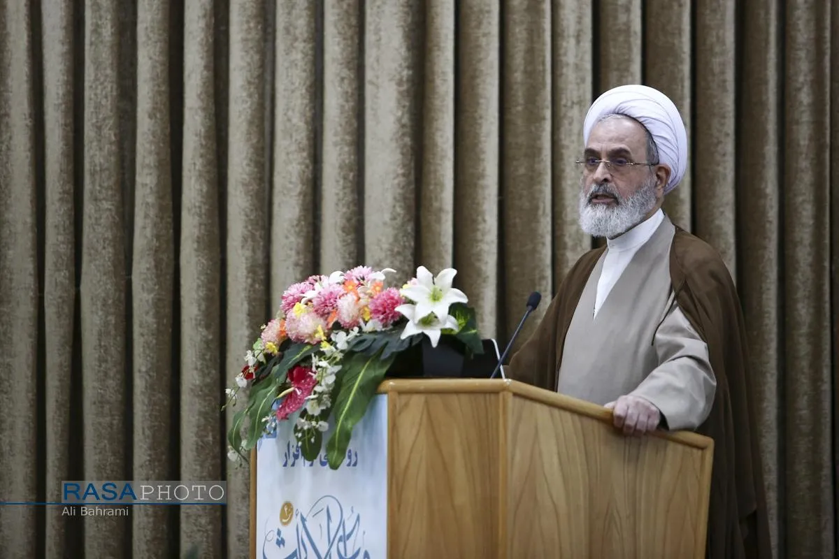 مراسم رونمایی از نرم&zwnj;افزار جامع الاحادیث نسخه ۴