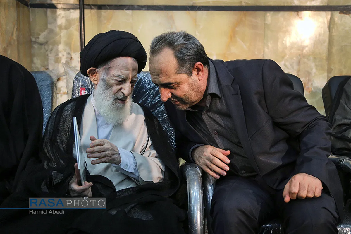 سرمست استاندار قم و حضرت آیت الله شبیری زنجانی | مراسم سالگرد ارتحال حضرت آیت الله بروجردی