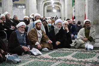 نشست صمیمی و عمومی رئیس مرکز خدمات حوزه&zwnj; های علمیه با طلاب