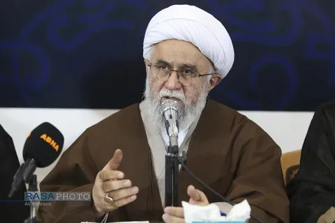 نقش کلیدی آیت‌الله یزدی در پاسداری از نظریه ولایت فقیه