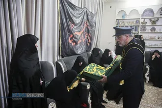 حضور خادمان حرم حضرت معصومه (س) در منزل سپهبد شهید عبدالرحیم موسوی