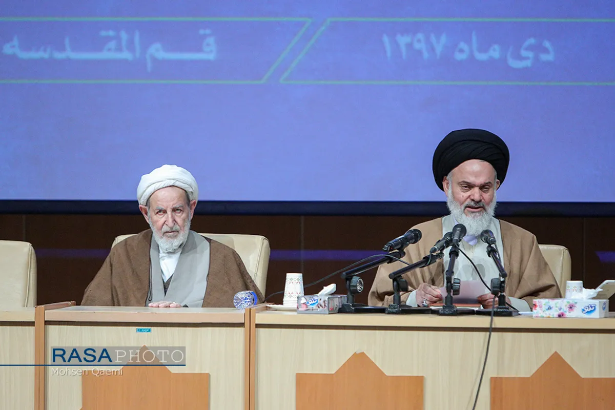 تصاویری از مرحوم آیت الله یزدی