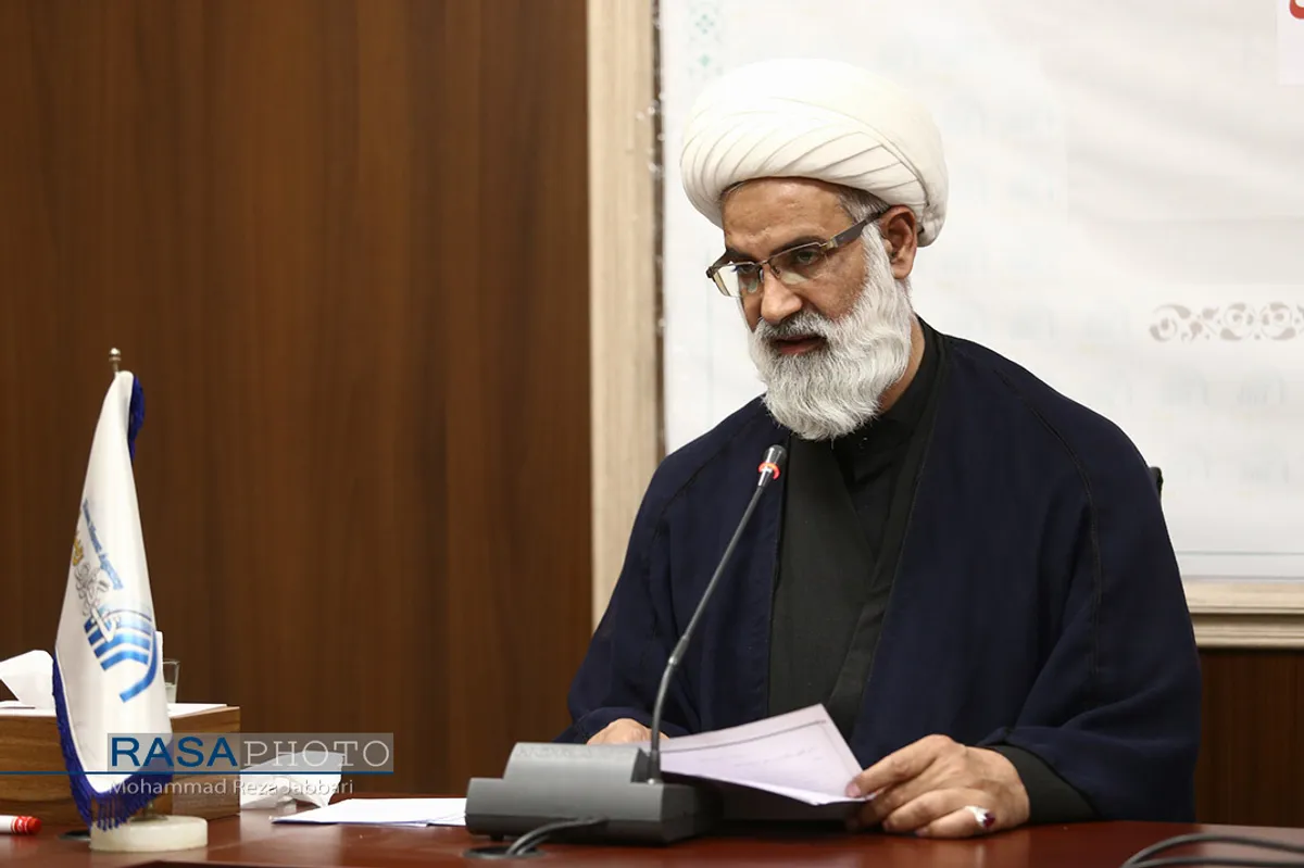 نشست بررسی فقهی حکم ارتداد سلمان رشدی&lrm;&lrm;