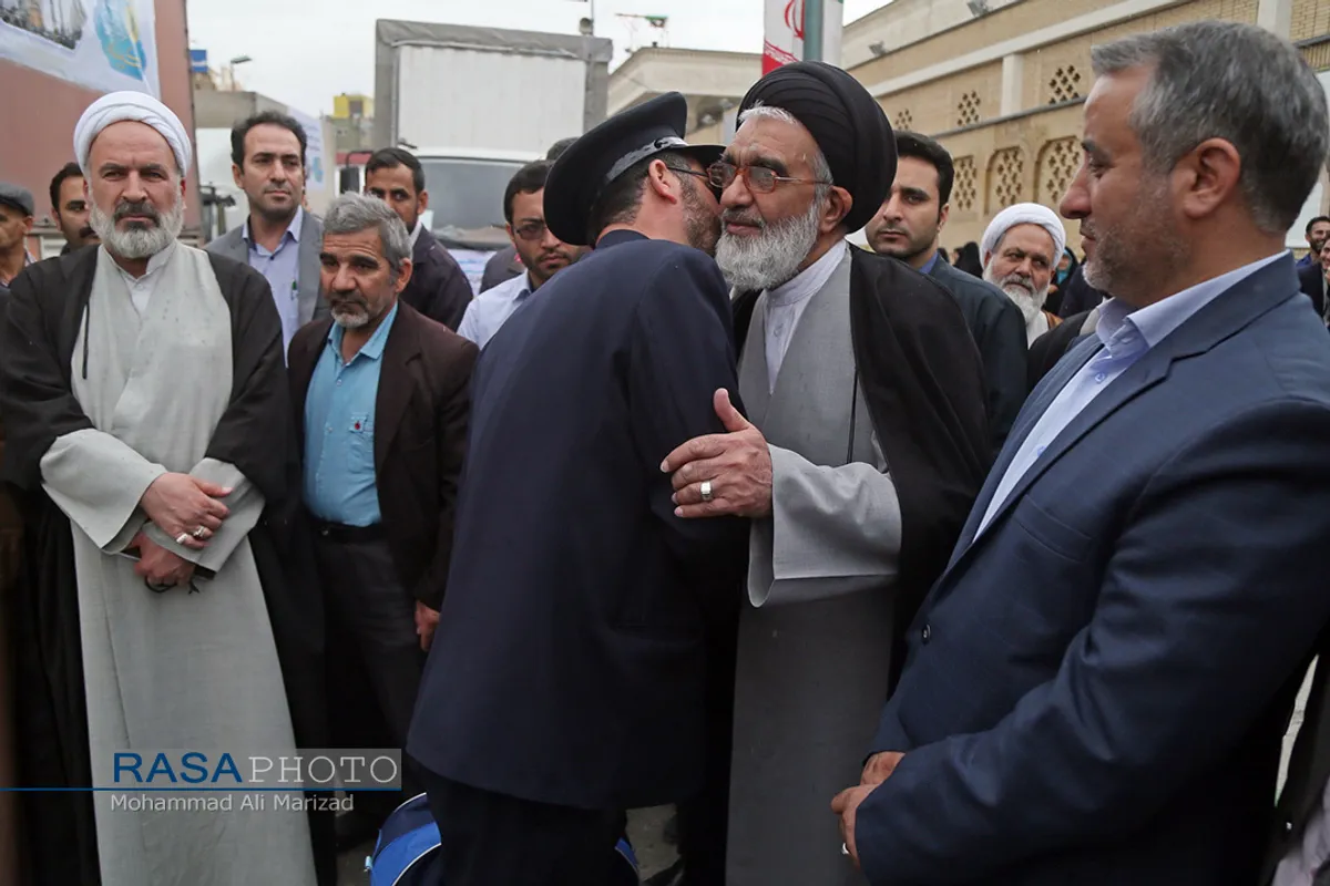 اعزام خادمان و ارسال کمک&zwnj;های آستان حضرت معصومه (س) به لرستان