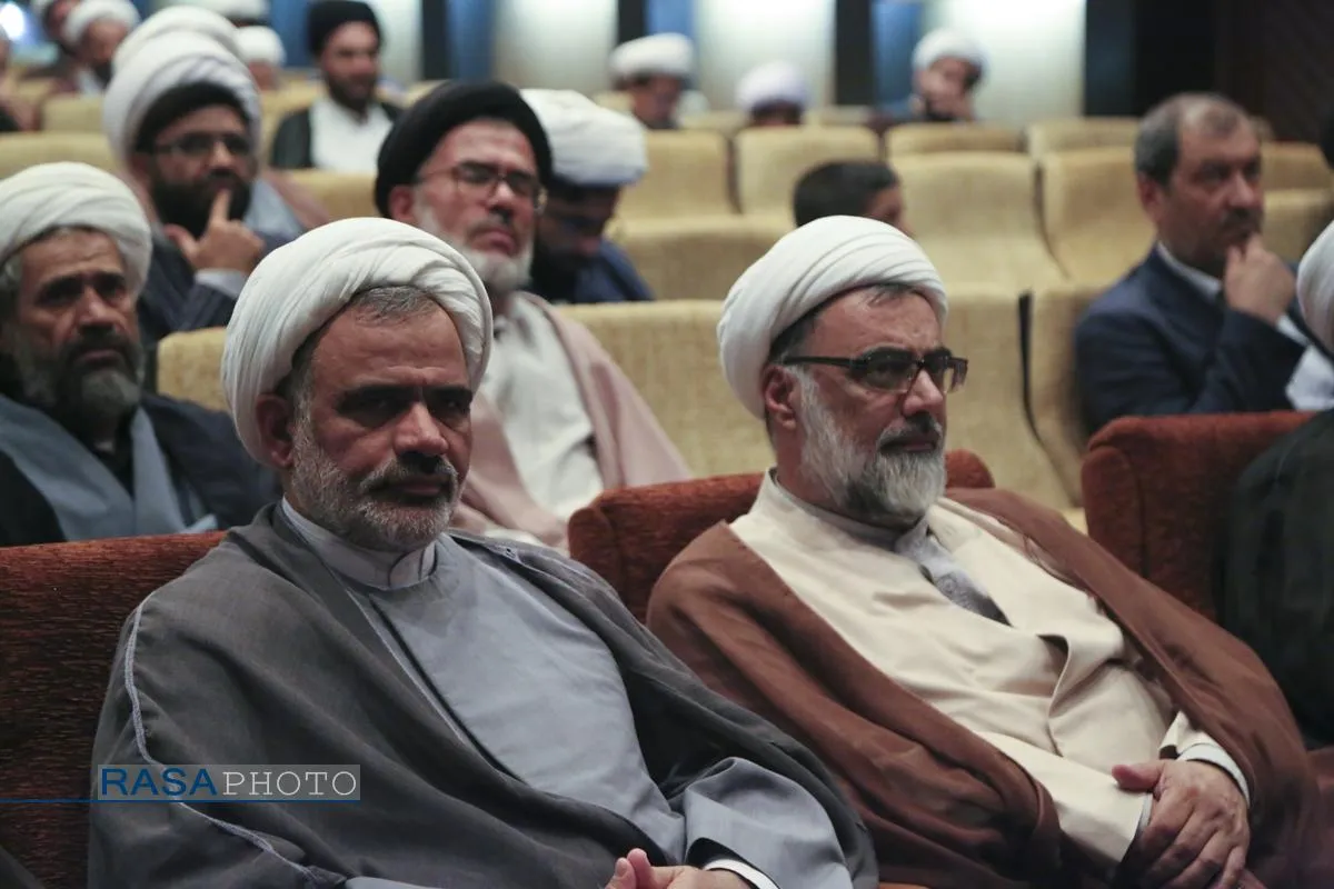 همایش "حوزه علمیه پیشرو و سرآمد از اندیشه تا اقدام در پرتو منشور مقام معظم رهبری"