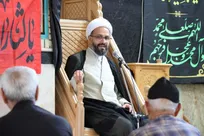 تبیین ابعاد مدیریتی و سیاسی رهبر انقلاب در مسجد جامع میانه