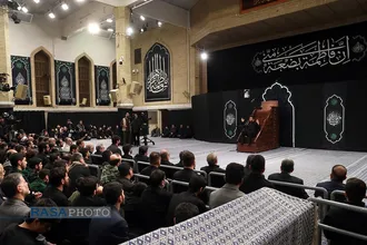 اولین شب مراسم عزاداری حضرت فاطمه&zwnj;زهرا (سلام&zwnj;الله&zwnj;علیها) با حضور رهبر انقلاب