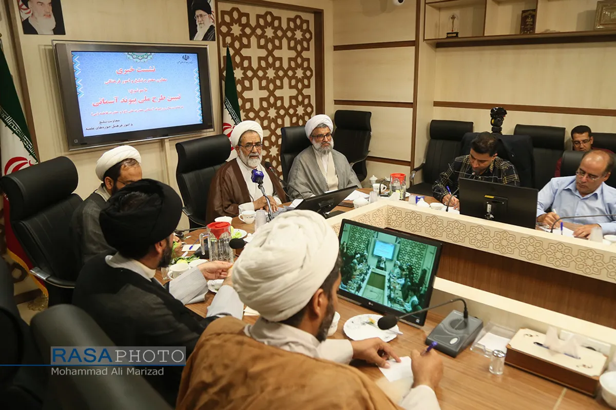نشست خبری معاون تبلیغ و فرهنگی حوزه علمیه&lrm;