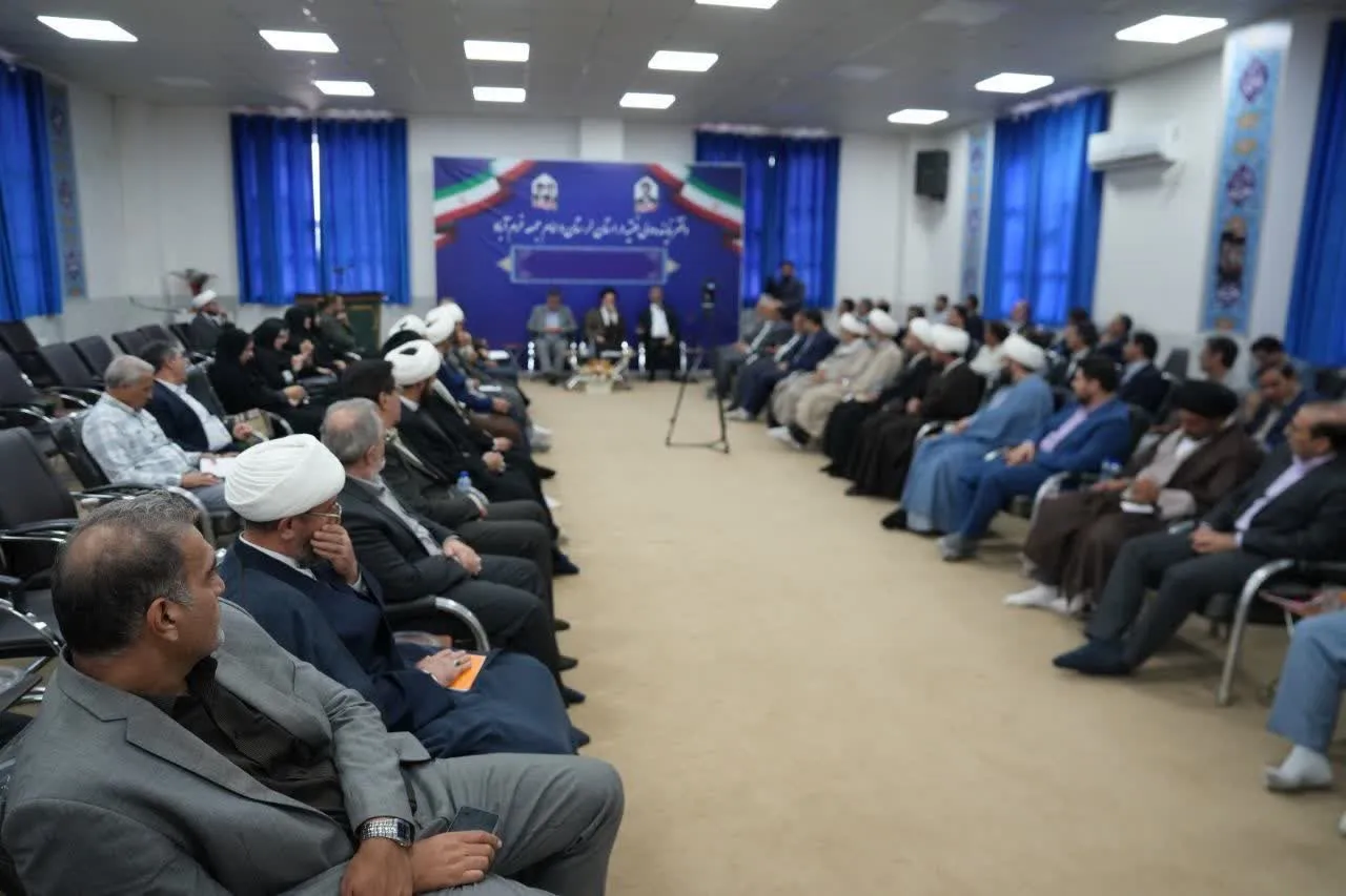 جبران عقب‌ماندگی لرستان با مدیریت جزیره‌ای ممکن نیست
