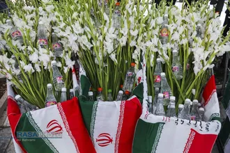 مراسم میهمانی لاله&zwnj;ها در گلزار شهدای علی بن جعفر (ع) قم