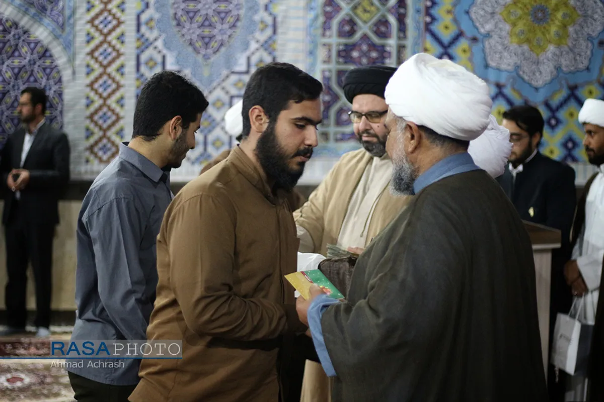 همایش پایان سال تحصیلی و تجلیل از اساتید حوزه علمیه الغدیر در اهواز با حضور آیت الله حیدری