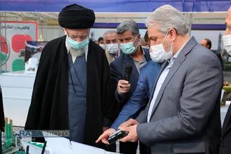 بازدید مقام معظم رهبری از نمایشگاه توانمندی&zwnj;های صنعتی