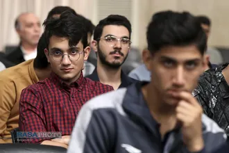 دیدار قهرمانان و مدال&zwnj;آوران ورزشی و المپیادهای علمی جهانی با رهبر انقلاب