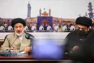 نشست صمیمی جمعی از نخبگان حوزه با حجت الاسلام والمسلمین عماد