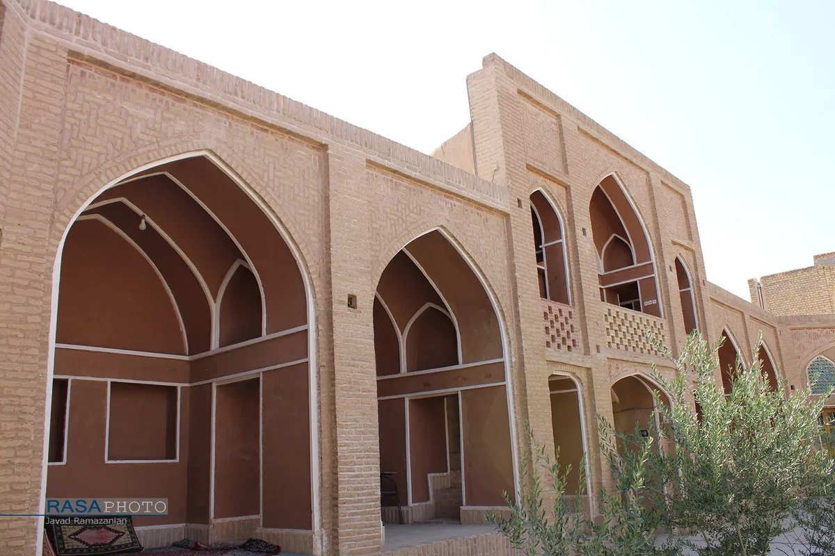 حوزه علمیه موسویه دامغان "مدرسه آقا"