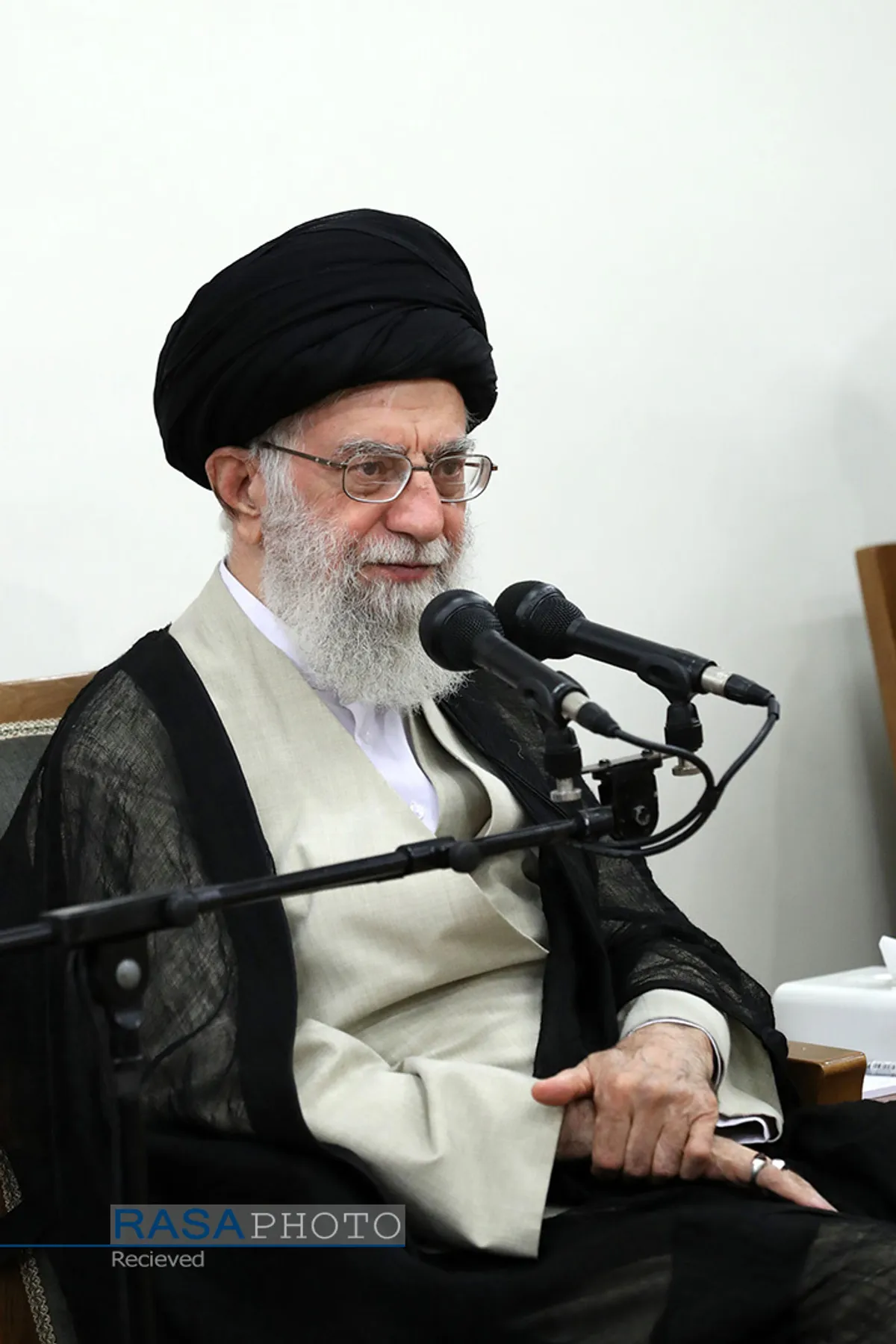 دیدار دست&zwnj;اندرکاران کنگره بزرگداشت ۵۴۰۰ شهید استان کردستان با رهبر انقلاب