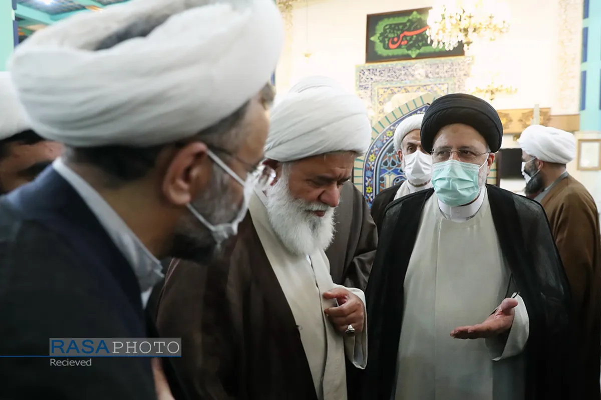 دیدار جمعی از علما و شخصیت&zwnj;های حوزوی با رئیس جمهور