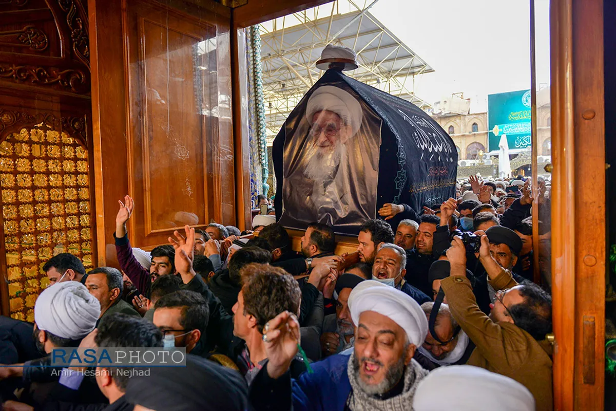تشییع پیکر حضرت آیت الله صافی گلپایگانی در نجف