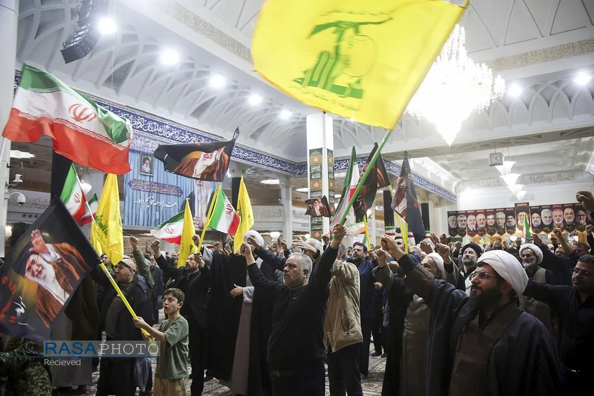عزاداری ظهر اربعین رهبر شهید انقلاب در حرم بانوی کرامت