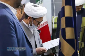 بازدید حجت الاسلام والمسلمین مروی از &laquo;هفتمین نمایشگاه تخصصی کتب حوزوی و معارف اسلامی&raquo;
