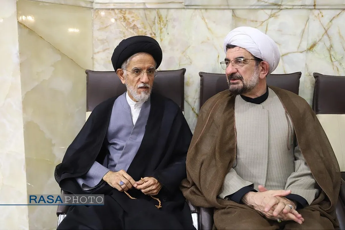 مراسم بزرگداشت شهدای خدمت در حرم حضرت معصومه (سلام&zwnj;الله&zwnj;علیها)