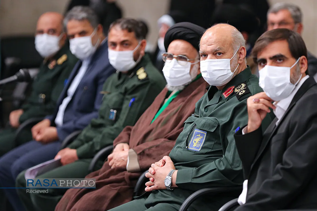 دیدار اعضای ستاد مرکزی کنگره&zwnj; ملی شهدای سبزوار و نیشابور با رهبر انقلاب
