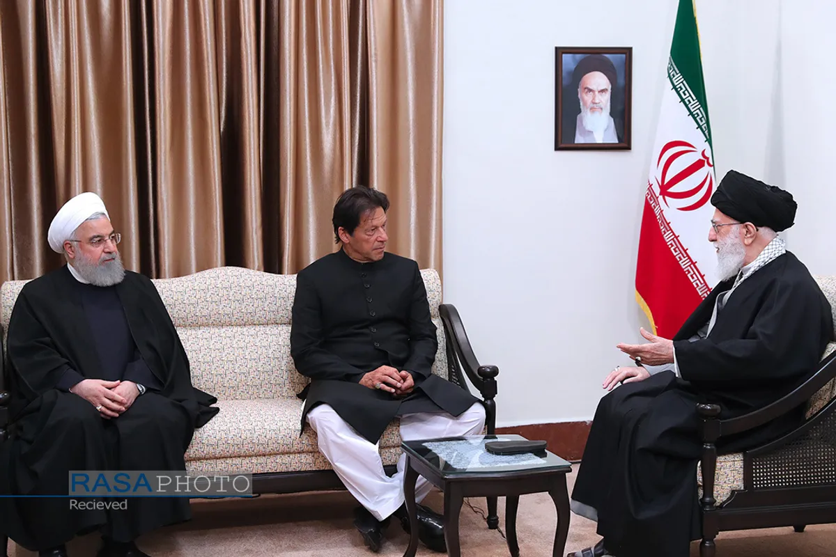 دیدار نخست&zwnj;وزیر پاکستان با مقام معظم رهبری