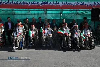 رژه یگان&zwnj;های نمونه نظامی و انتظامی نیروهای مسلح استان قم
