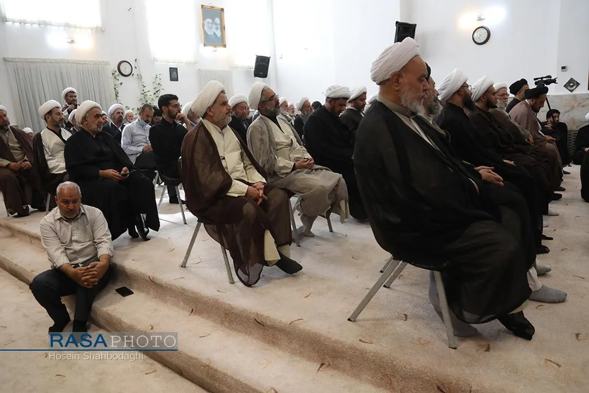 عزاداری روز وفات کریمه اهلبیت (سلام&zwnj;الله&zwnj;علیها) در دفتر حضرت آیت الله نوری همدانی