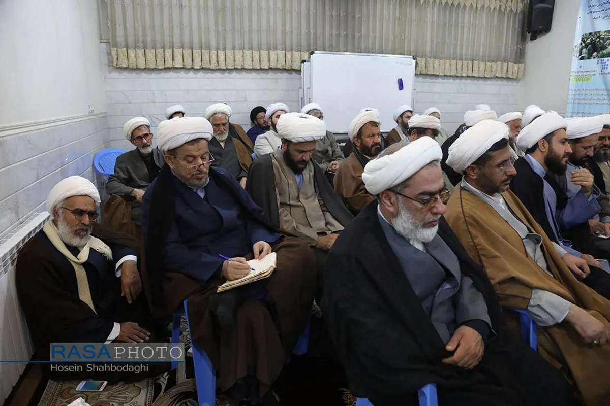 دیدار نمایندگان ولی فقیه در سپاه با مجمع نمایندگان طلاب