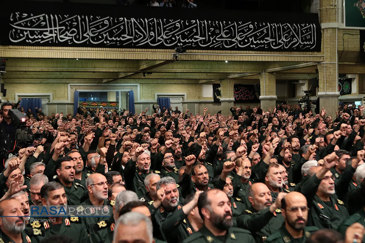 دیدار هزاران نفر از فرماندهان سپاه پاسداران انقلاب اسلامی با حضرت آیت الله خامنه ای فرمانده کل قوا