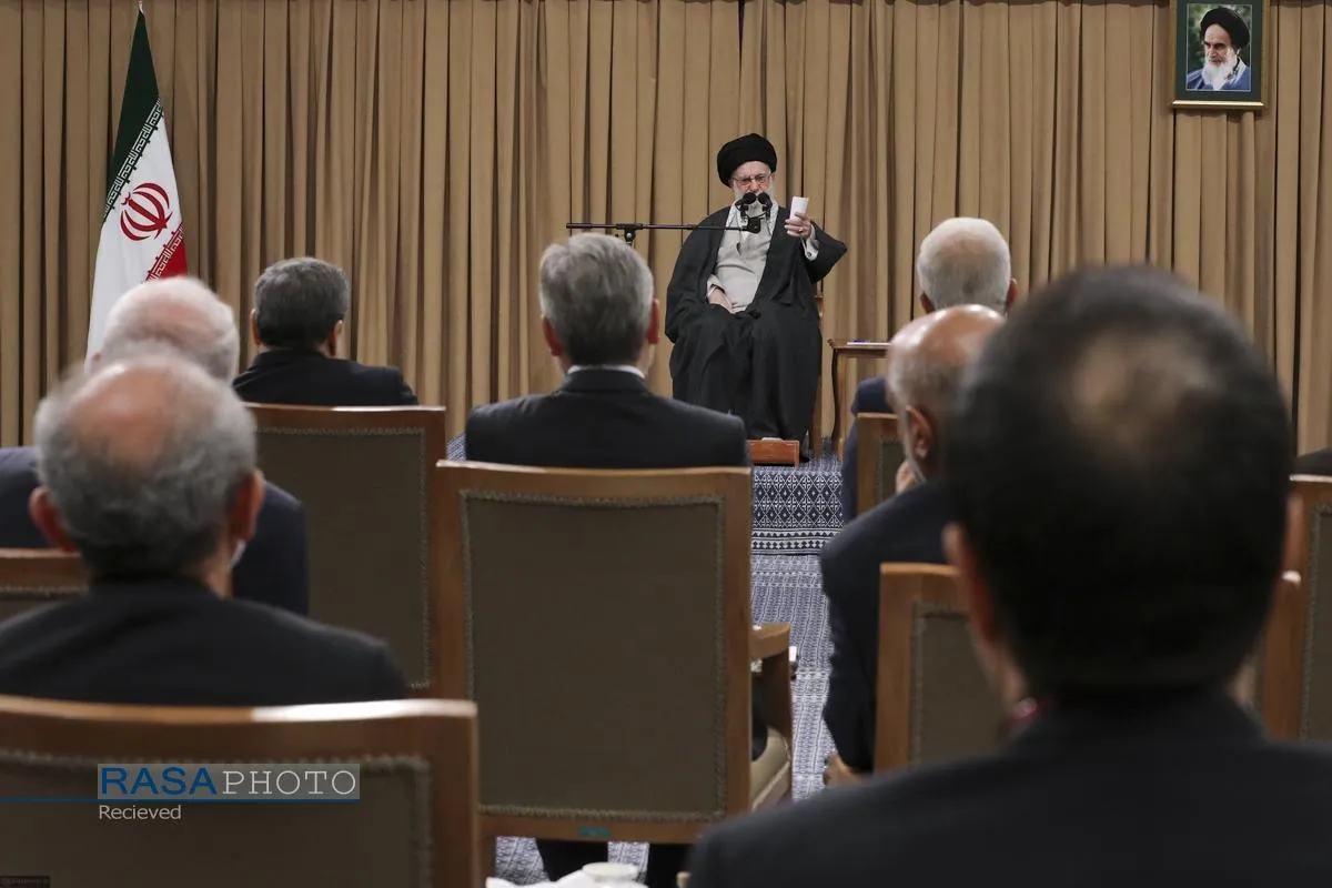 دیدار رئیس&zwnj; جمهور و اعضای هیئت دولت با رهبر معظم انقلاب