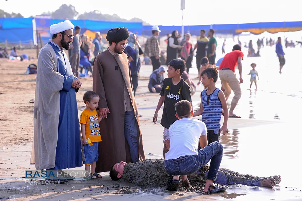 تبلیغ طلاب جوان در ساحل دریا | فرح آباد