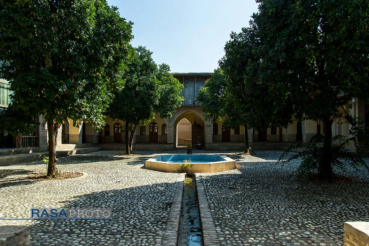 بنای تاریخی مدرسه علمیه عمادیه گرگان