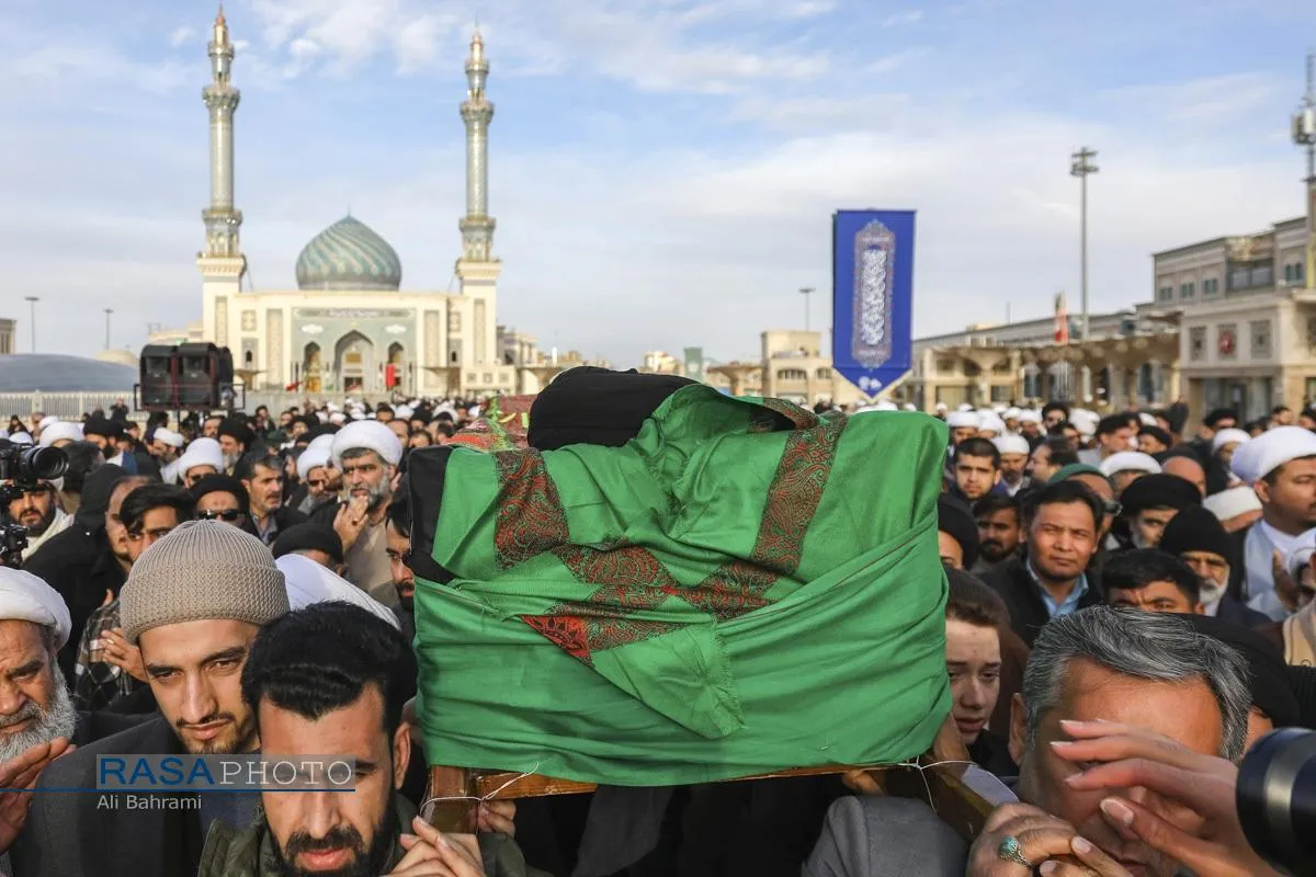 تشییع پیکر آیت الله سیدهادی حسینی سیستانی برادر حضرت آیت&zwnj;الله سید علی سیستانی