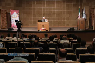 نشست تخصصی طرح تقویت مبانی اعتقادی در شهرکرد با حضور و سخنرانی حجت الاسلام والمسلمین طائب