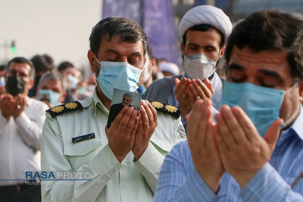 نماز عید سعید فطر به امامت آیت الله موسوی جزایری