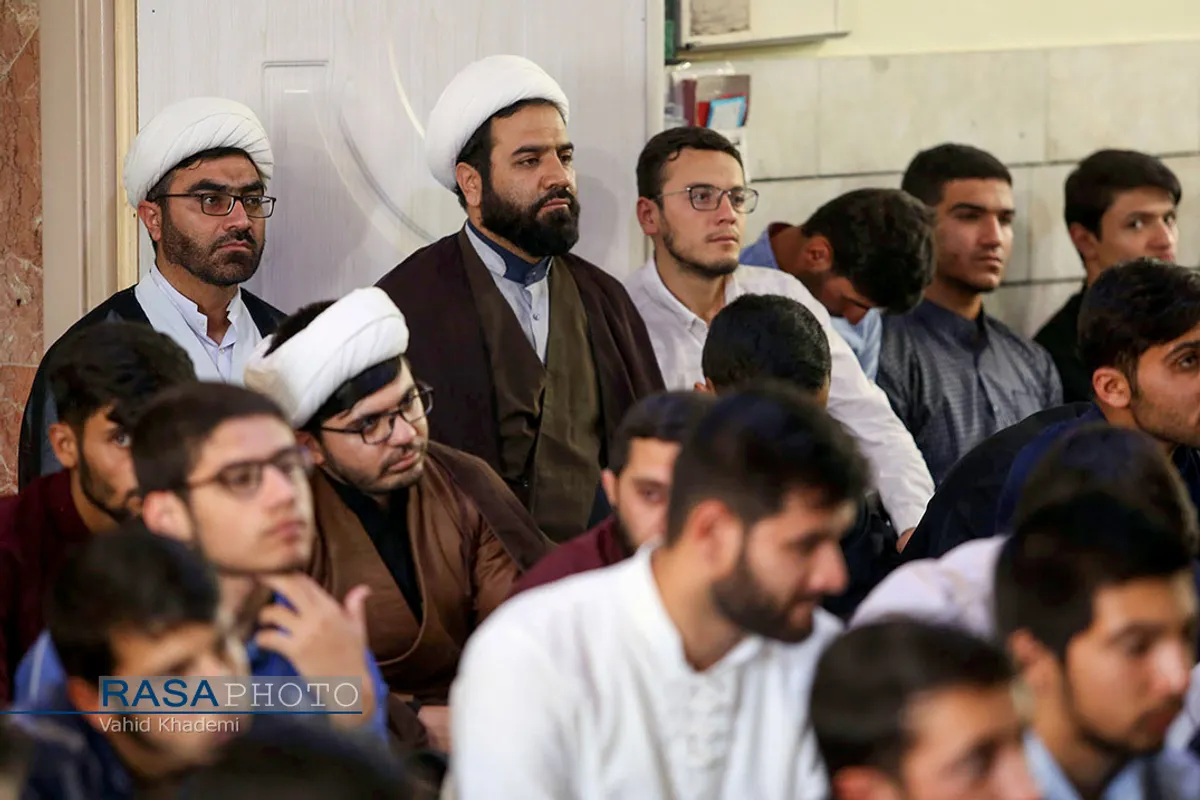 همایش نقش روحانیت در دفاع مقدس در بجنورد&lrm;